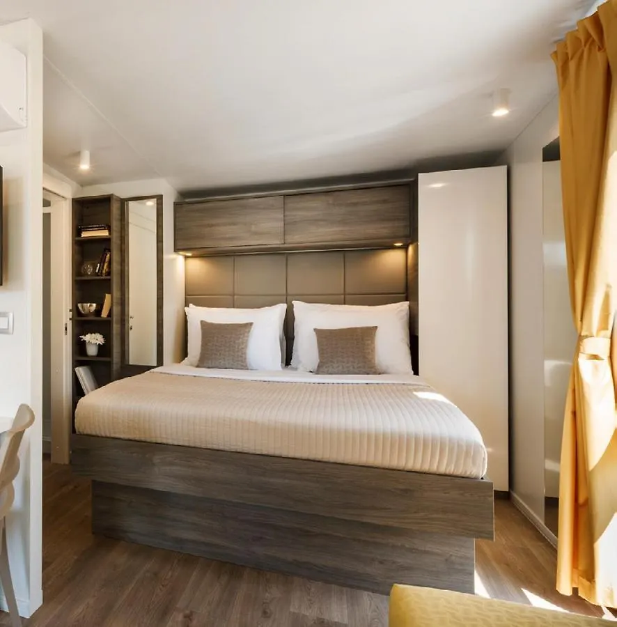 Victoria Mobilehome In Padova Premium Camping Resort Banjol Hırvatistan